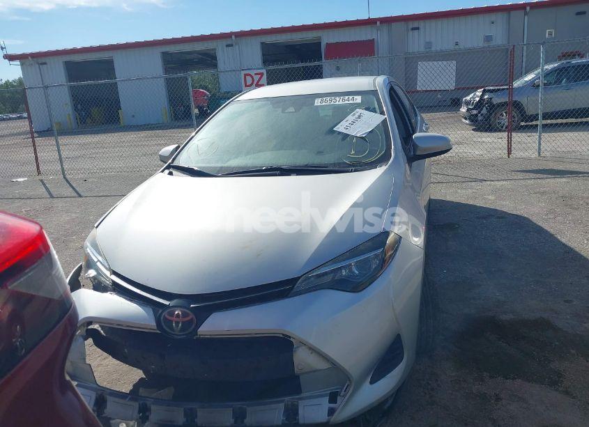 Photo 12 of 2019 Toyota Corolla LE (VIN 2T1BURHE7KC246733)