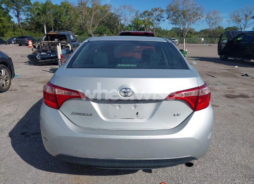 Photo 16 of 2019 Toyota Corolla LE (VIN 2T1BURHE7KC246733)