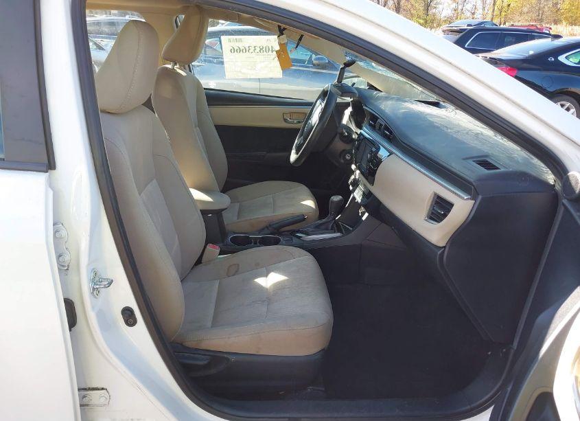 Photo 5 of 2014 Toyota Corolla LE PLUS (VIN 2T1BURHE8EC022326)