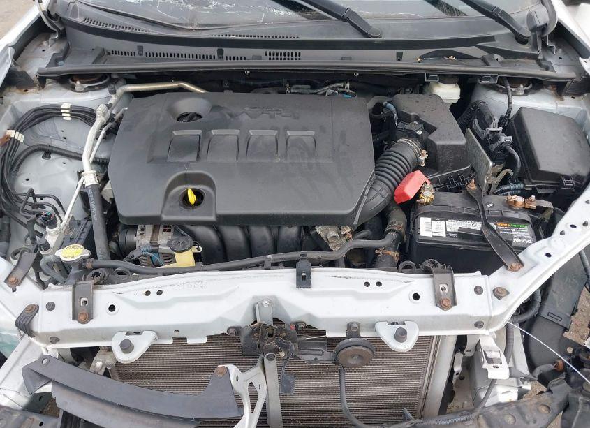 Photo 10 of 2014 Toyota Corolla LE (VIN 2T1BURHE8EC115346)