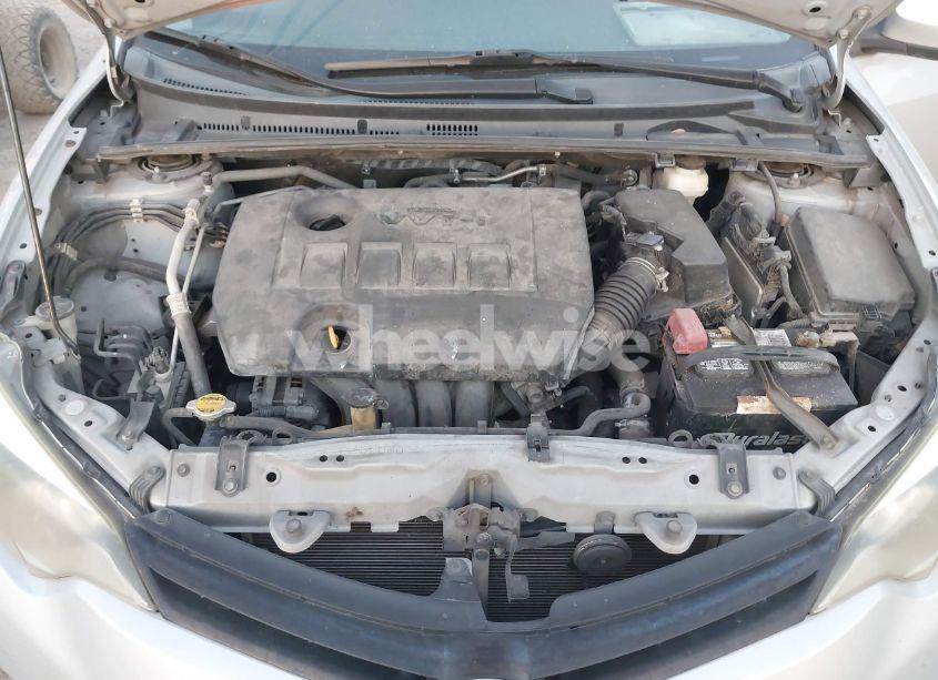 Photo 10 of 2014 Toyota Corolla LE (VIN 2T1BURHE8EC125438)