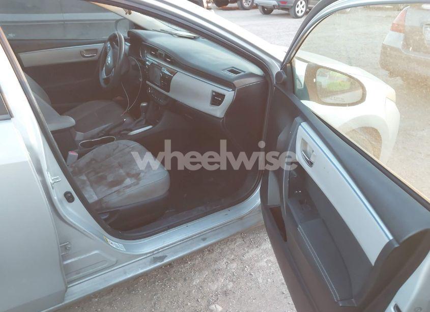 Photo 5 of 2014 Toyota Corolla LE (VIN 2T1BURHE8EC125438)