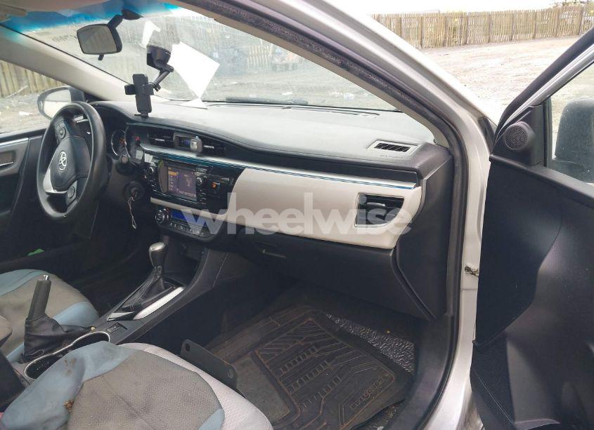 Photo 5 of 2014 Toyota Corolla LE (VIN 2T1BURHE8EC133541)