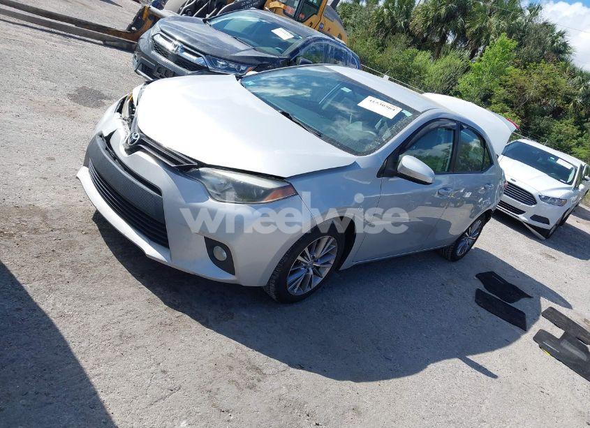 Photo 2 of 2014 Toyota Corolla LE PLUS (VIN 2T1BURHE8EC144278)