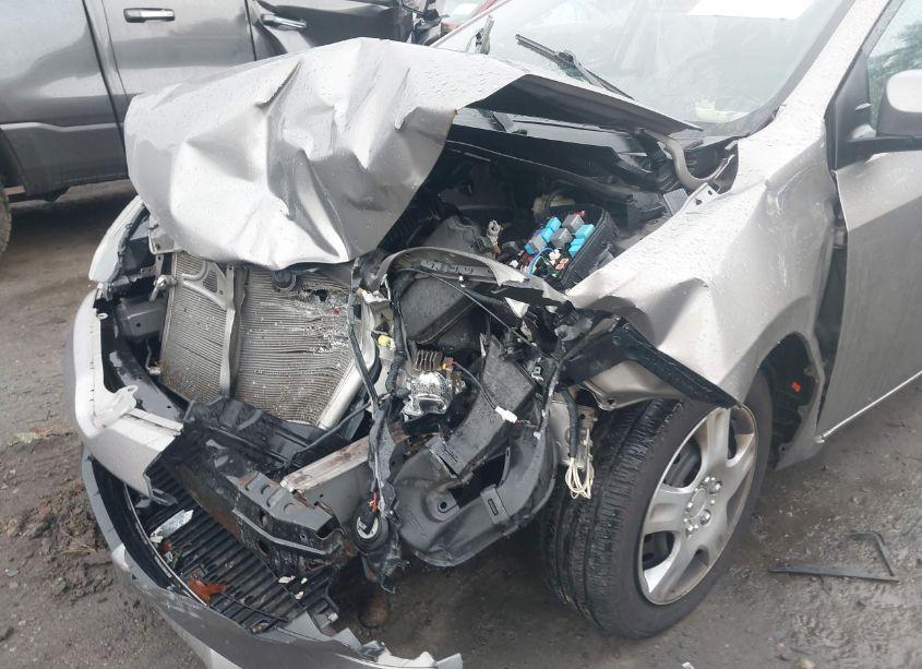 Photo 6 of 2014 Toyota Corolla LE (VIN 2T1BURHE8EC151134)