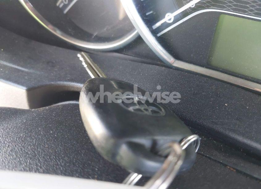 Photo 11 of 2014 Toyota Corolla LE (VIN 2T1BURHE8EC186370)