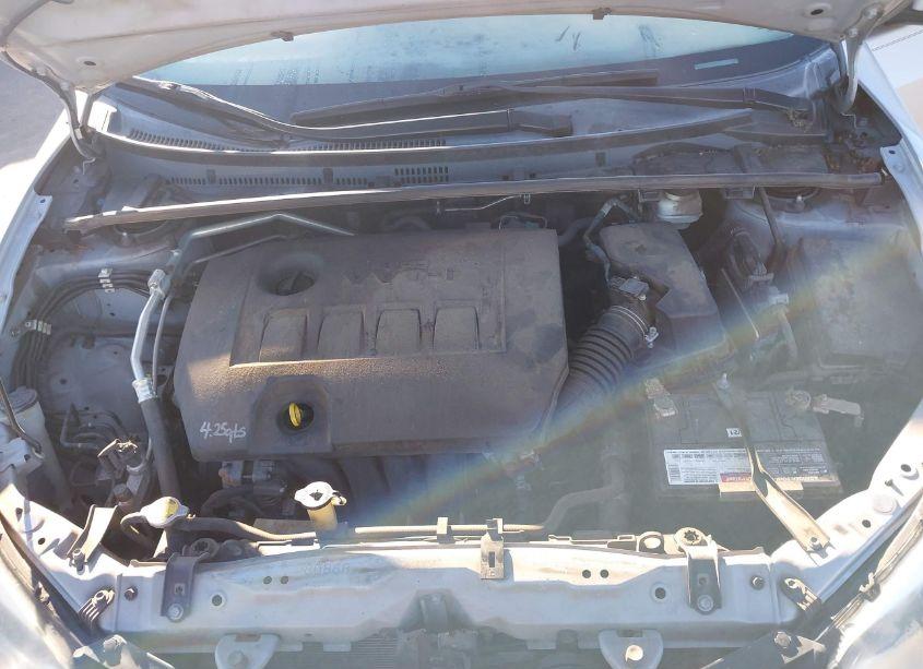 Photo 10 of 2014 Toyota Corolla LE (VIN 2T1BURHE8EC200235)