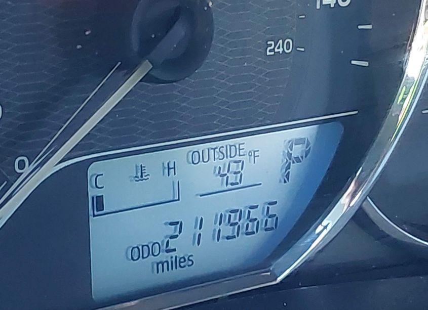 Photo 15 of 2014 Toyota Corolla LE (VIN 2T1BURHE8EC200235)