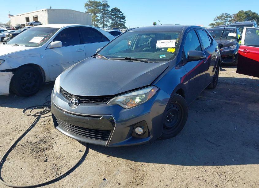 Photo 2 of 2015 Toyota Corolla S (VIN 2T1BURHE8FC229154)