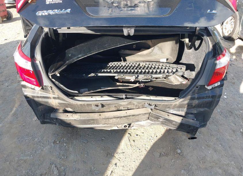 Photo 18 of 2015 Toyota Corolla LE (VIN 2T1BURHE8FC254829)