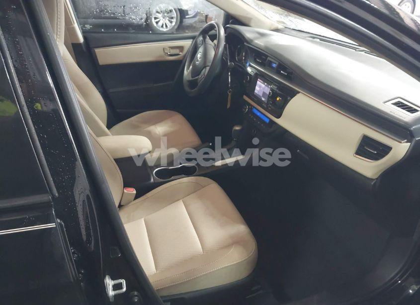 Photo 5 of 2015 Toyota Corolla LE (VIN 2T1BURHE8FC257813)