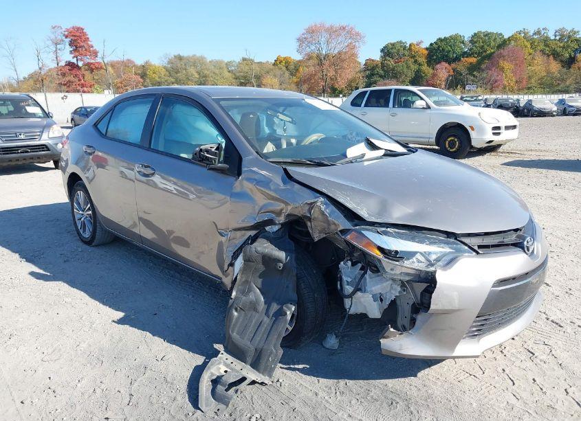 2015 Toyota Corolla LE PLUS (VIN 2T1BURHE8FC258606) main photo