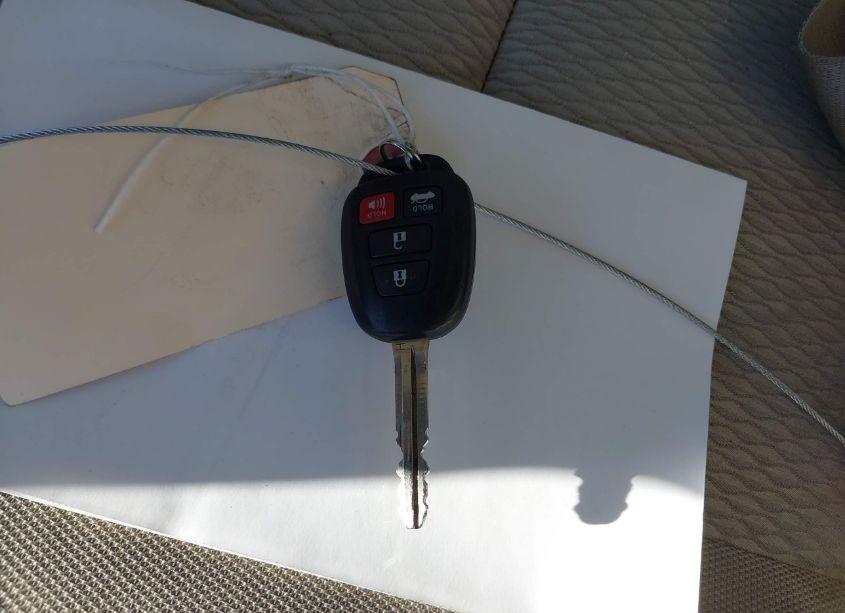 Photo 11 of 2015 Toyota Corolla LE PLUS (VIN 2T1BURHE8FC258606)