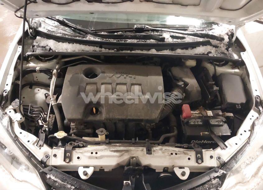 Photo 10 of 2015 Toyota Corolla L (VIN 2T1BURHE8FC262834)