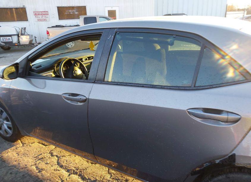 Photo 14 of 2015 Toyota Corolla LE (VIN 2T1BURHE8FC264020)