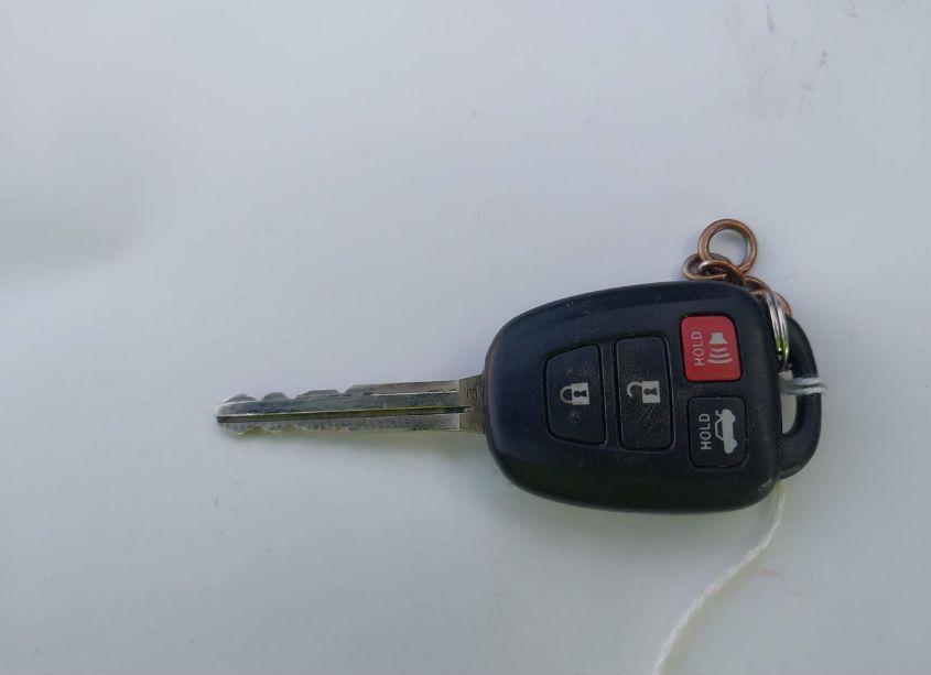 Photo 11 of 2015 Toyota Corolla LE (VIN 2T1BURHE8FC267919)