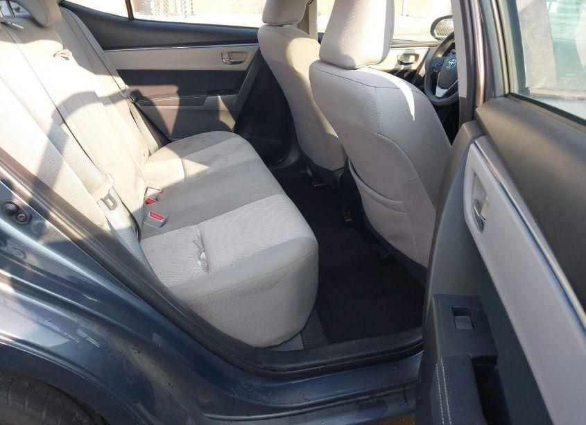 Photo 8 of 2015 Toyota Corolla LE (VIN 2T1BURHE8FC267919)