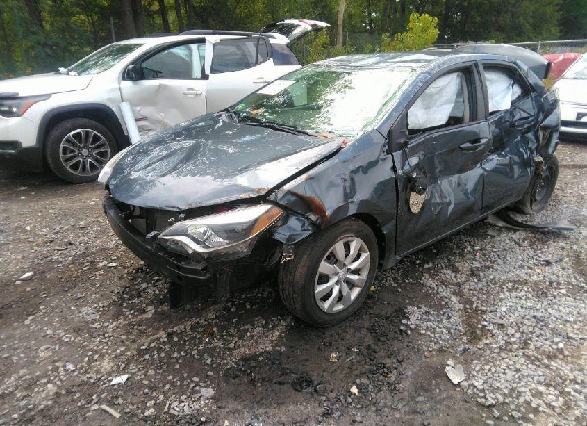 Photo 2 of 2015 Toyota Corolla LE (VIN 2T1BURHE8FC271811)