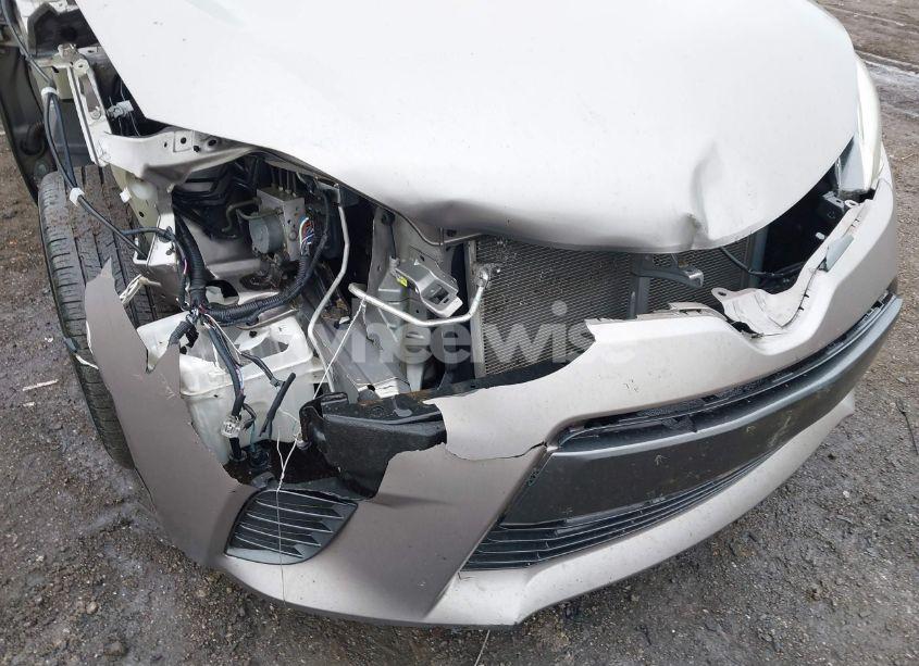 Photo 18 of 2015 Toyota Corolla LE (VIN 2T1BURHE8FC275793)