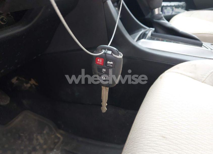 Photo 11 of 2015 Toyota Corolla LE (VIN 2T1BURHE8FC290665)