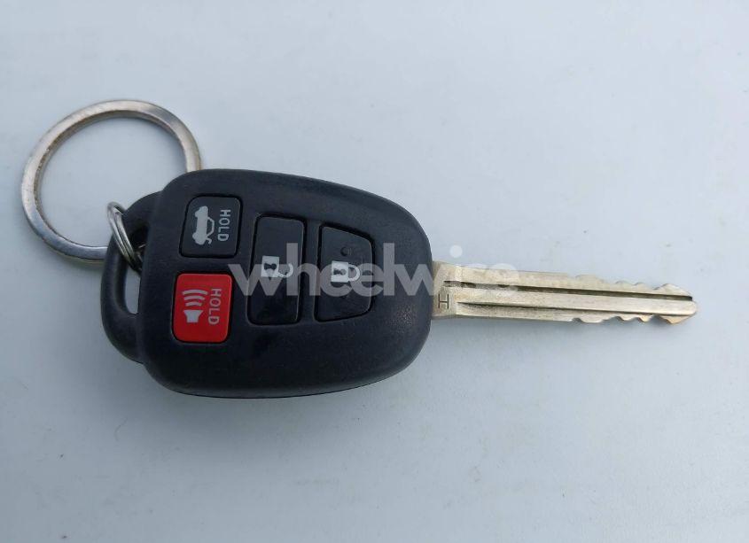 Photo 11 of 2015 Toyota Corolla LE (VIN 2T1BURHE8FC308002)