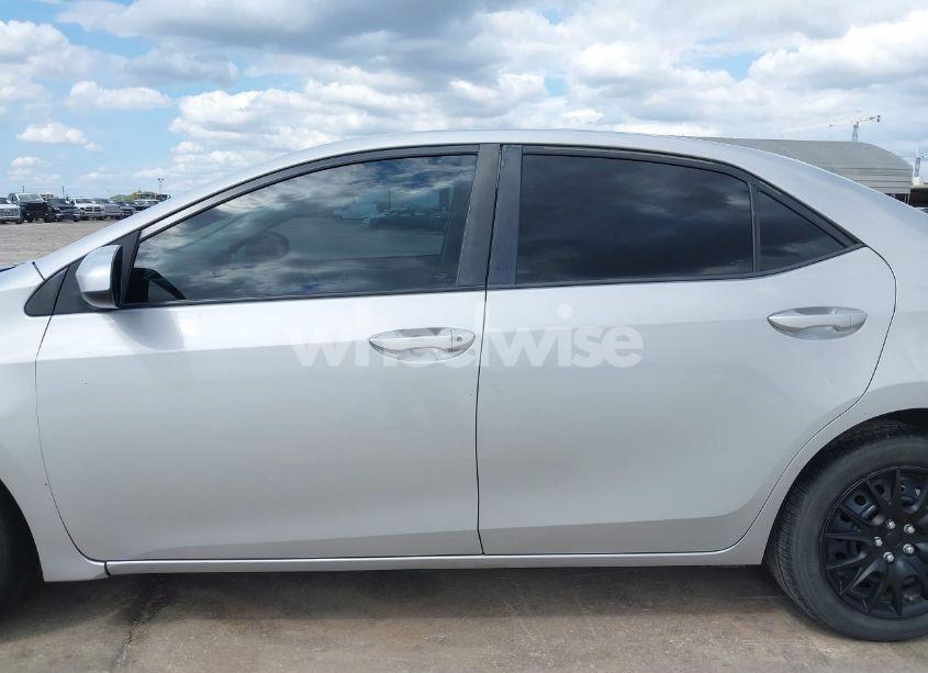 Photo 15 of 2015 Toyota Corolla LE (VIN 2T1BURHE8FC308002)