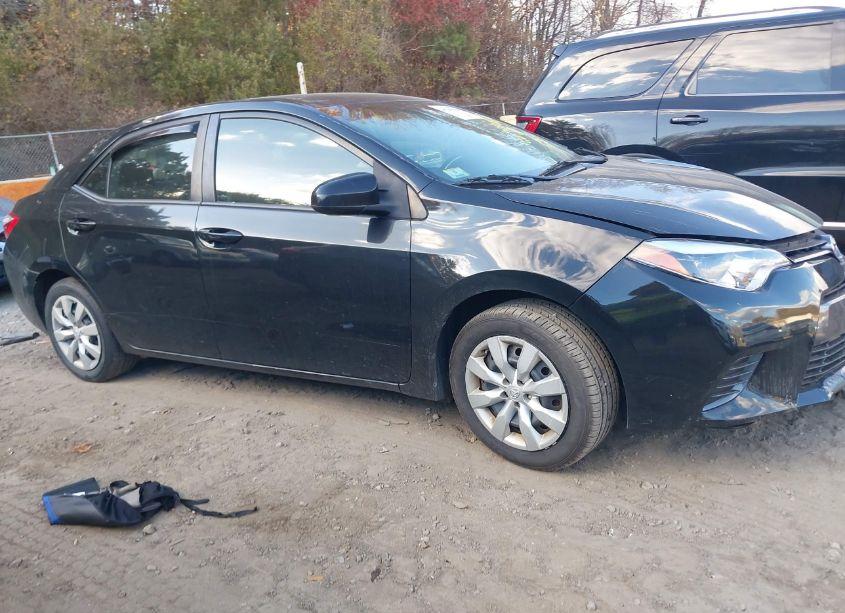 Photo 13 of 2015 Toyota Corolla LE (VIN 2T1BURHE8FC311059)