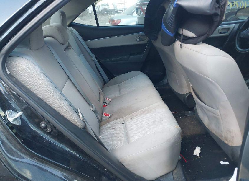 Photo 8 of 2015 Toyota Corolla LE (VIN 2T1BURHE8FC311059)