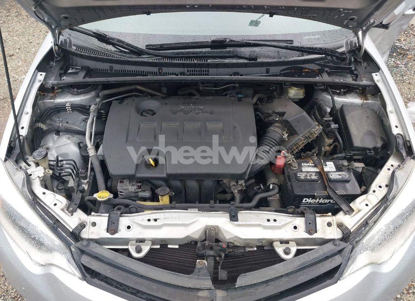 Photo 10 of 2015 Toyota Corolla L (VIN 2T1BURHE8FC325673)