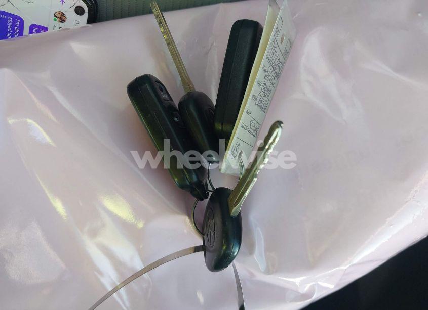 Photo 11 of 2015 Toyota Corolla L (VIN 2T1BURHE8FC325673)