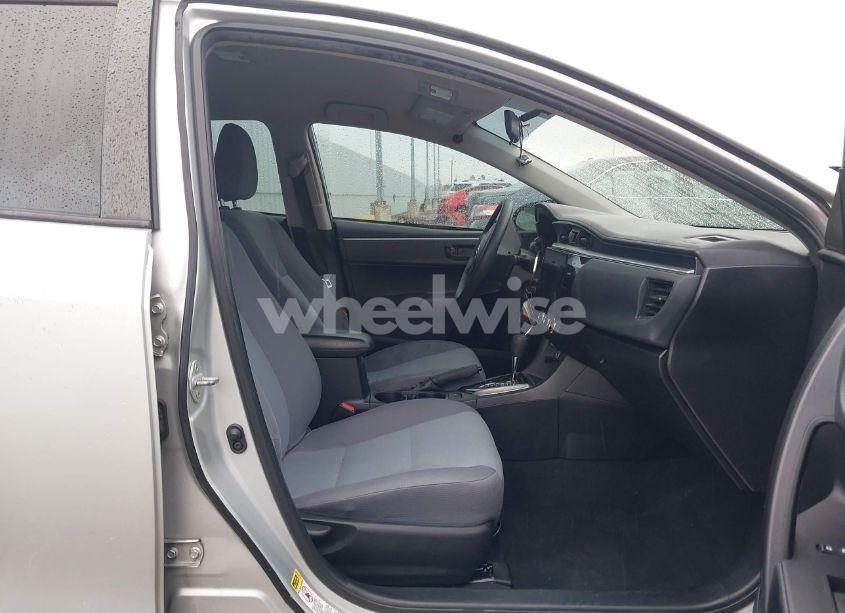 Photo 5 of 2015 Toyota Corolla L (VIN 2T1BURHE8FC325673)