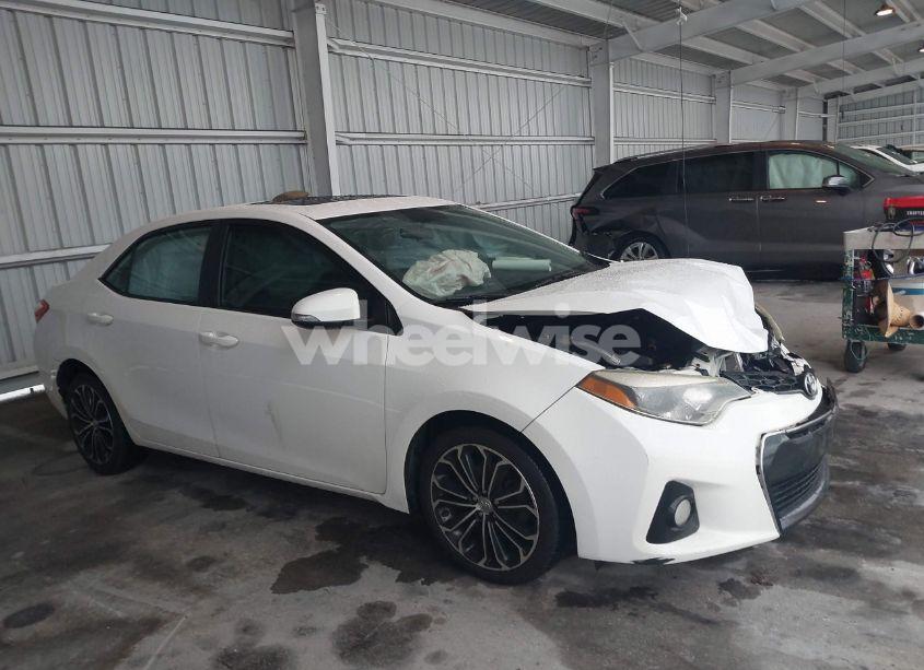 2015 Toyota Corolla S PLUS (VIN 2T1BURHE8FC329240) main photo