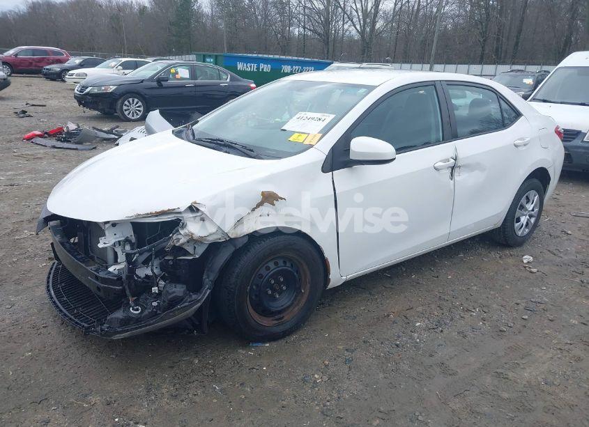 Photo 2 of 2015 Toyota Corolla L (VIN 2T1BURHE8FC368233)