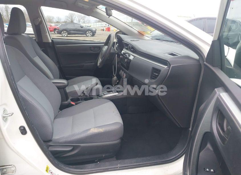 Photo 5 of 2015 Toyota Corolla L (VIN 2T1BURHE8FC368233)