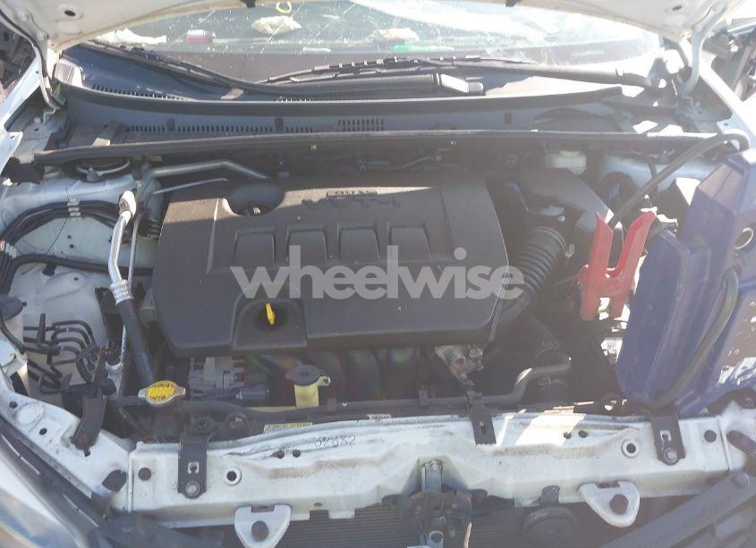 Photo 10 of 2015 Toyota Corolla S PLUS (VIN 2T1BURHE8FC381984)