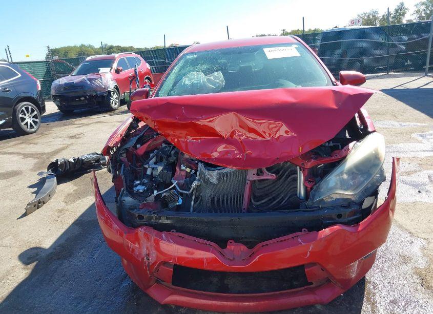 Photo 13 of 2015 Toyota Corolla LE (VIN 2T1BURHE8FC387607)