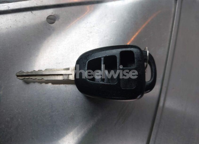 Photo 11 of 2015 Toyota Corolla LE (VIN 2T1BURHE8FC388157)