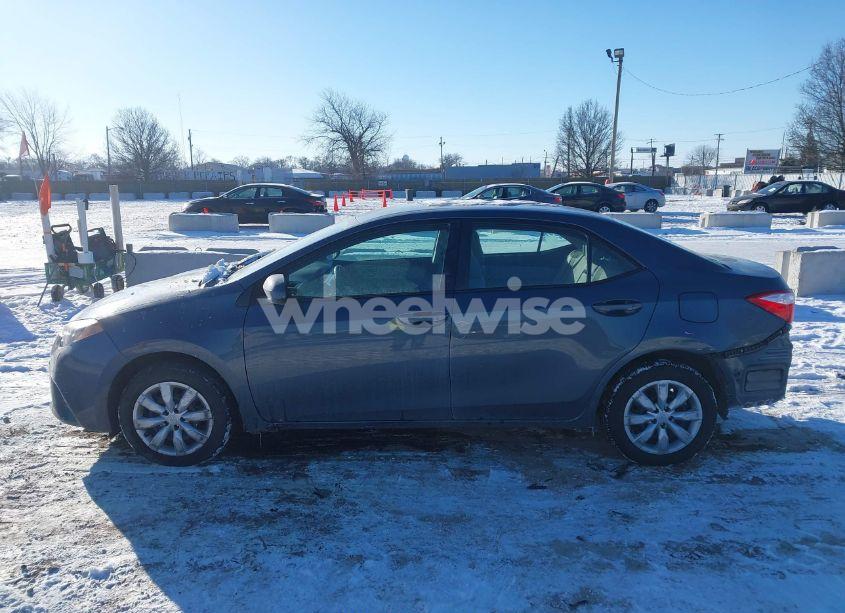 Photo 14 of 2015 Toyota Corolla LE (VIN 2T1BURHE8FC411453)