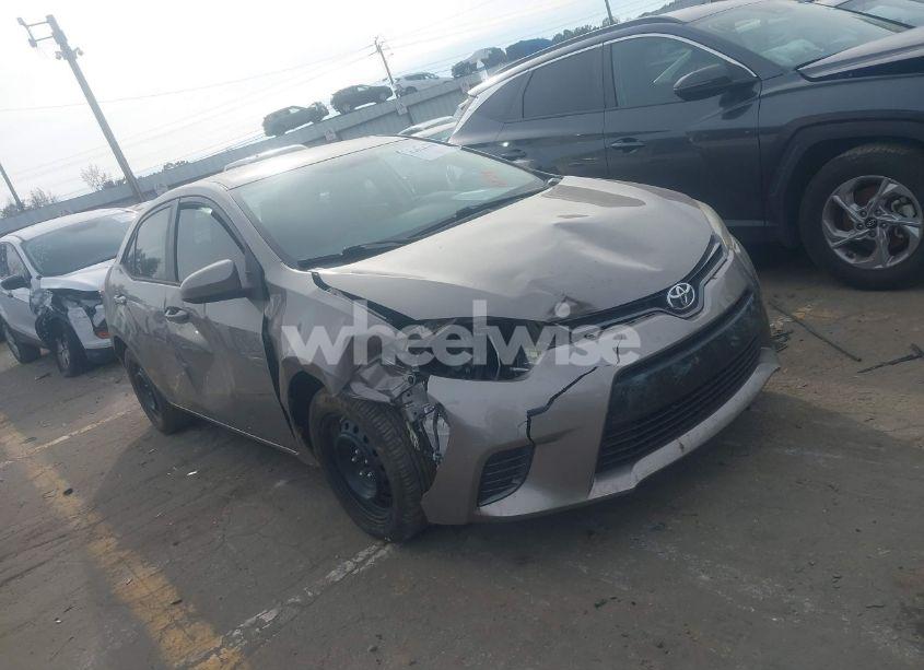 2015 Toyota Corolla LE (VIN 2T1BURHE8FC418998) main photo