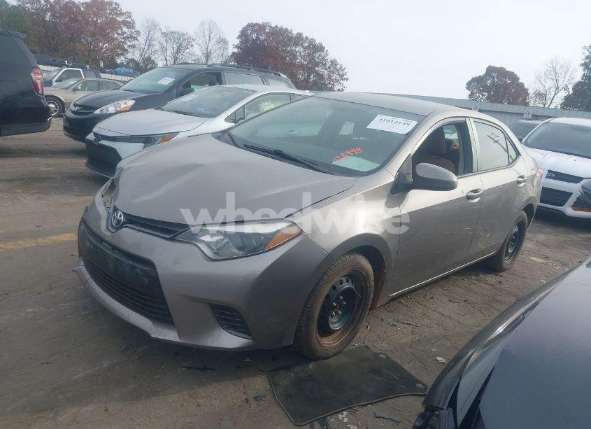 Photo 2 of 2015 Toyota Corolla LE (VIN 2T1BURHE8FC418998)