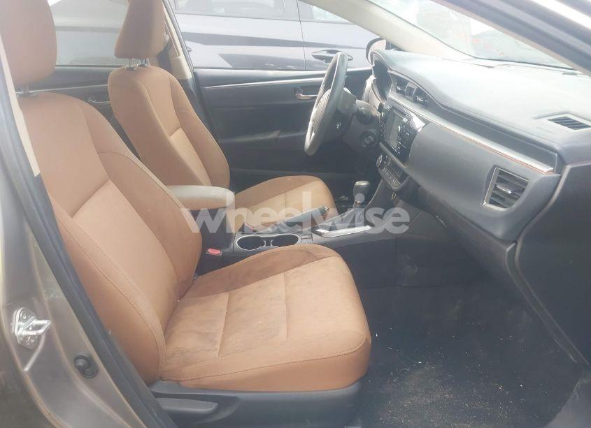 Photo 5 of 2015 Toyota Corolla LE (VIN 2T1BURHE8FC418998)