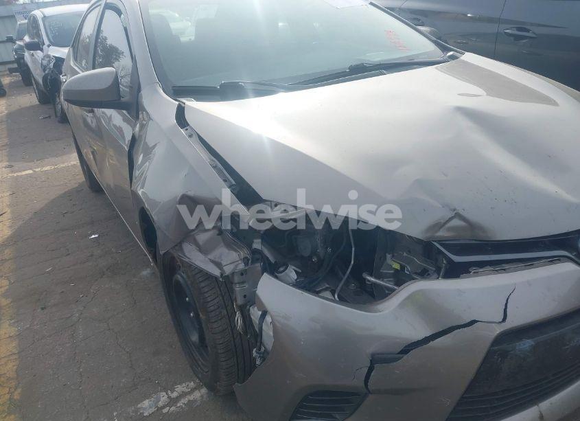 Photo 6 of 2015 Toyota Corolla LE (VIN 2T1BURHE8FC418998)