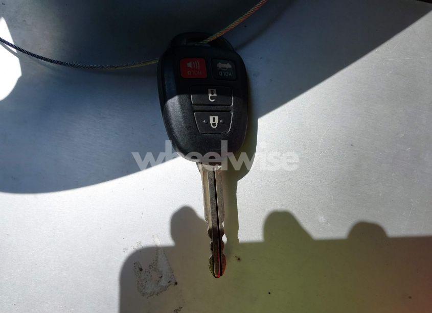 Photo 11 of 2015 Toyota Corolla LE (VIN 2T1BURHE8FC425269)