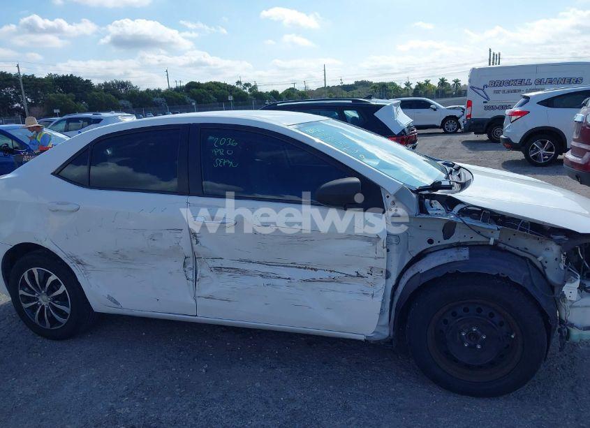 Photo 6 of 2015 Toyota Corolla LE (VIN 2T1BURHE8FC425269)