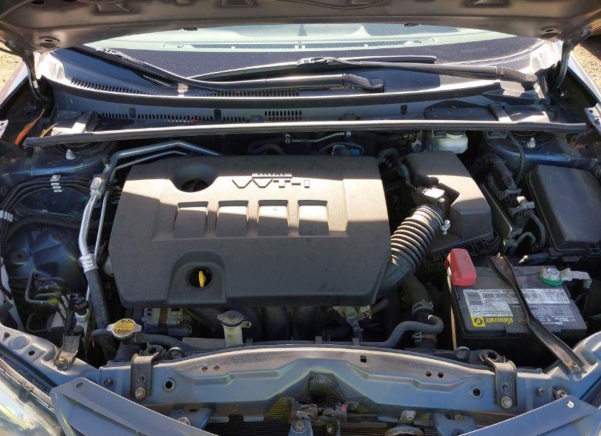 Photo 10 of 2015 Toyota Corolla LE (VIN 2T1BURHE8FC438572)