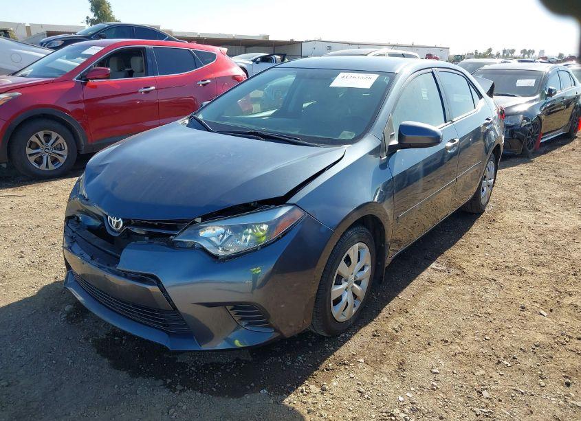 Photo 2 of 2015 Toyota Corolla LE (VIN 2T1BURHE8FC438572)