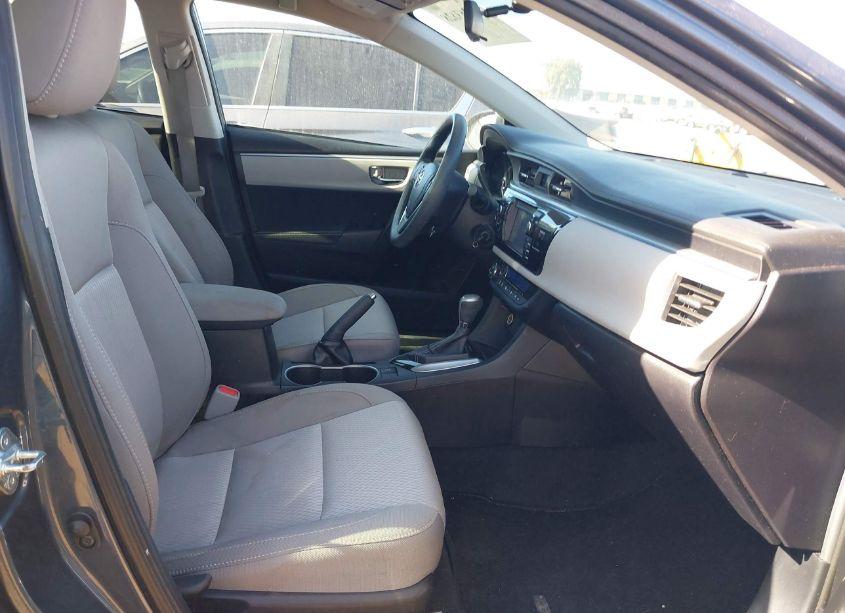 Photo 5 of 2015 Toyota Corolla LE (VIN 2T1BURHE8FC438572)