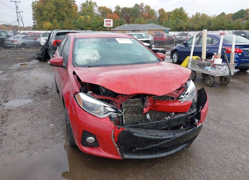 2015 Toyota Corolla S PLUS (VIN 2T1BURHE8FC439155) main photo