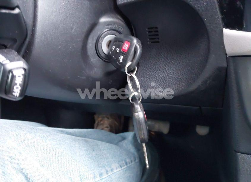 Photo 11 of 2015 Toyota Corolla LE PLUS (VIN 2T1BURHE8FC439785)