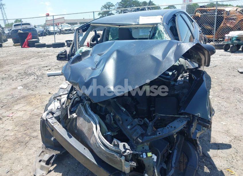 Photo 11 of 2015 Toyota Corolla LE (VIN 2T1BURHE8FC443240)